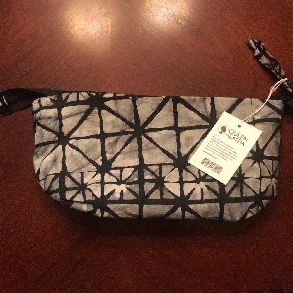 NWT Queen Alaffia Bag